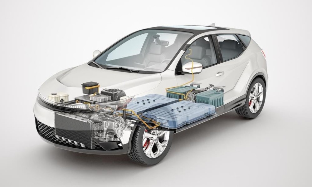 why do electric cars have 12 volt batteries